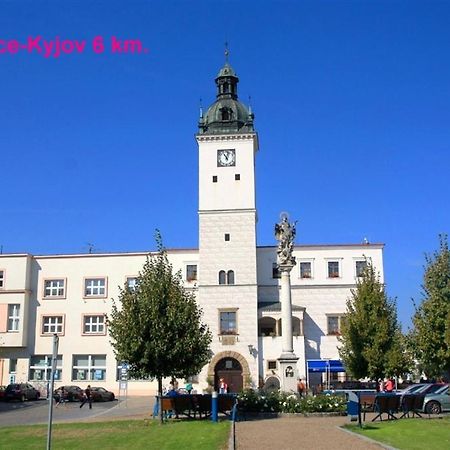 Cyklo Ubytovani A Vinny Sklep Zadovice Exterior foto