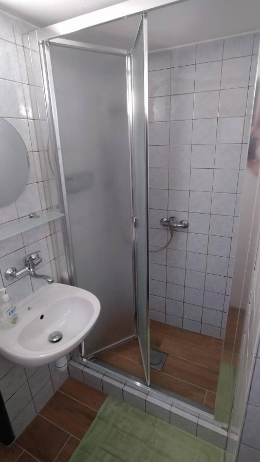 Cyklo Ubytovani A Vinny Sklep Zadovice Exterior foto